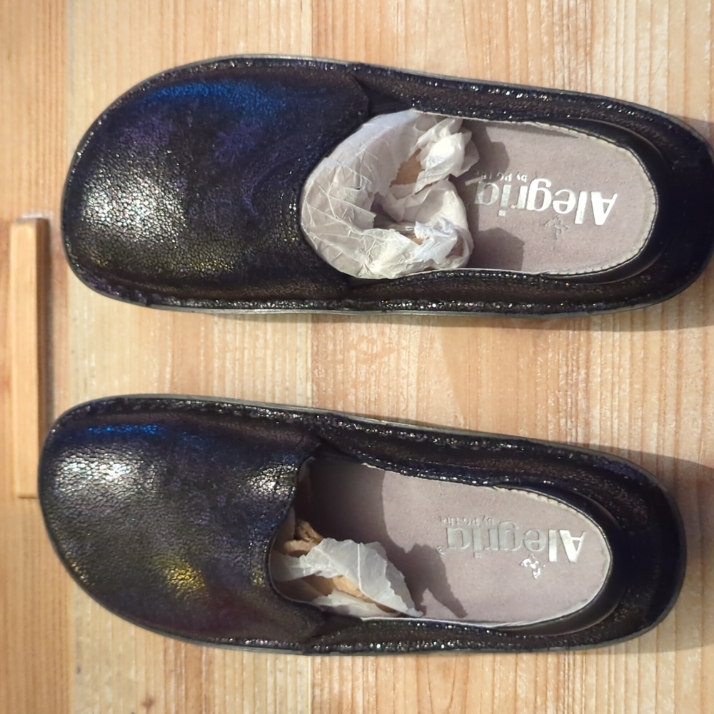 Alegria Size 36 NIB